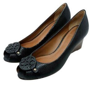 TORY BURCH~Mini Miller~EMBOSSED BLACK LEATHER PEEP TOE WEDGE HEEL SHOES Sz 8